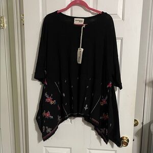 Savanna Jane Black Floral Tunic